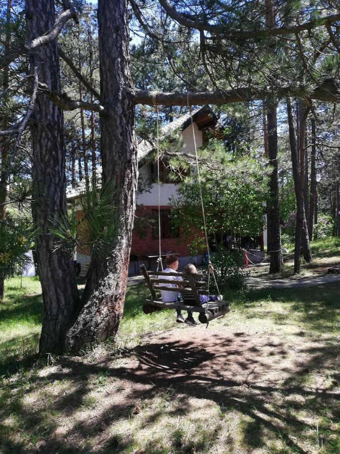 Rustic Home Tara Kaludjerske Bare Luaran gambar