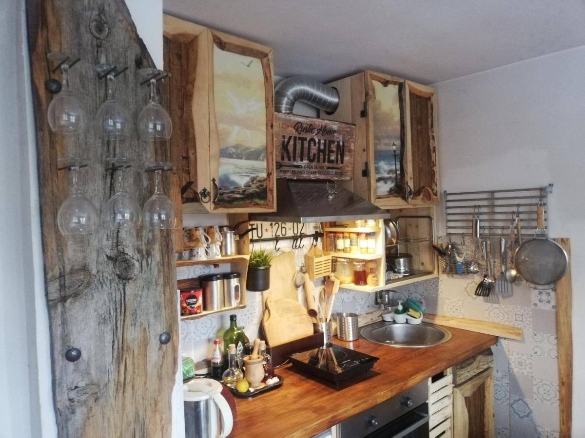 Rustic Home Tara Kaludjerske Bare Luaran gambar