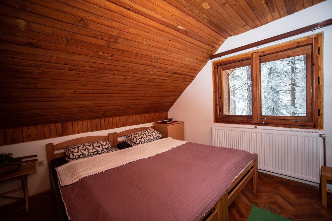 Rustic Home Tara Kaludjerske Bare Luaran gambar