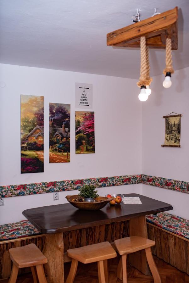 Rustic Home Tara Kaludjerske Bare Luaran gambar