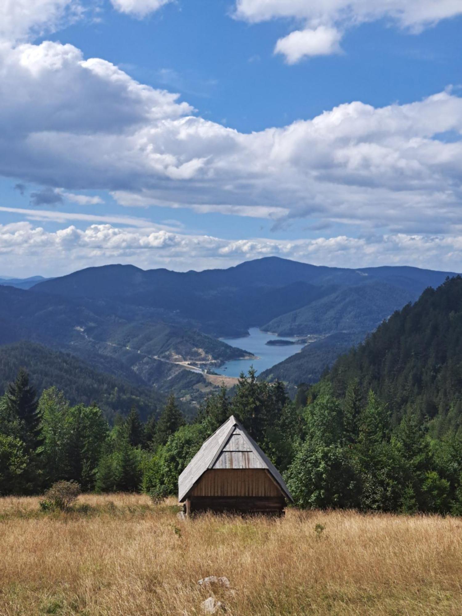 Rustic Home Tara Kaludjerske Bare Luaran gambar