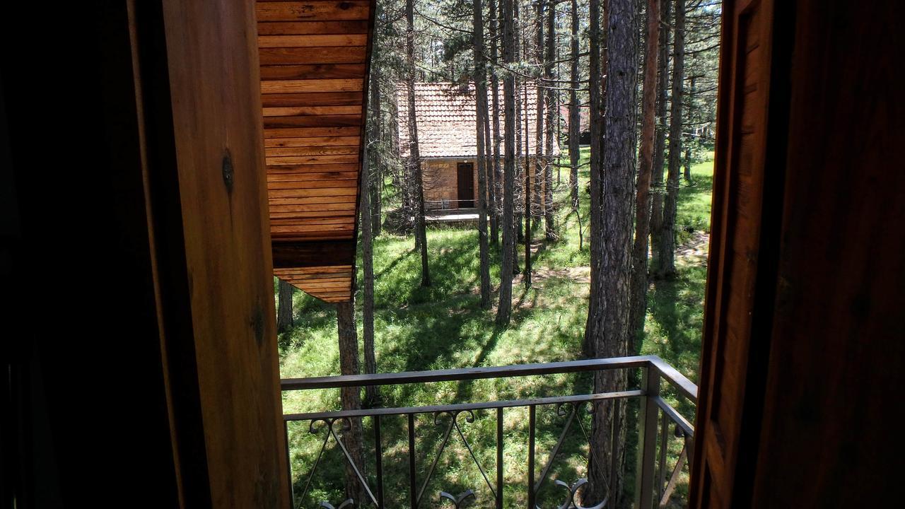 Rustic Home Tara Kaludjerske Bare Luaran gambar